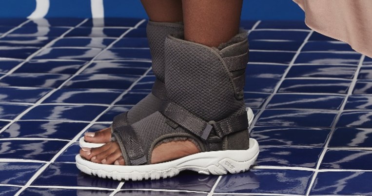 Είναι επίσημο: Η σανδαλομπότα είναι το πιο άσχημο παπούτσι του κόσμου