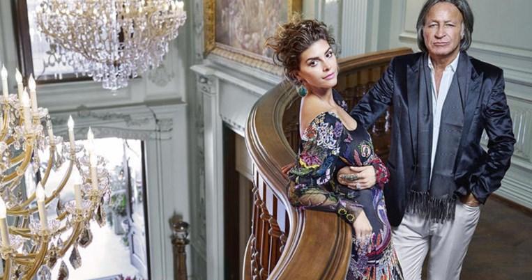 Ο μεγιστάνας πατέρας των αδελφών Χαντίντ ανοίγει την σοκαριστικά πολυτελή έπαυλή του 