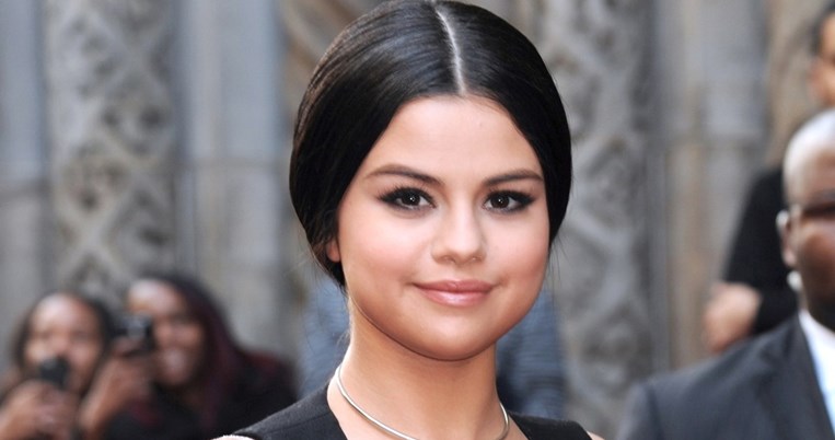Σε κλινική η Selena Gomez - Δίνει μάχη με την κατάθλιψη