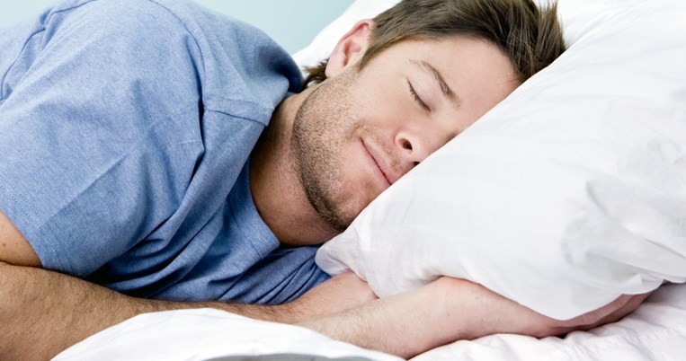 Ο ύπνος των ανδρών συνδέεται με τη μειωμένη γονιμότητα
