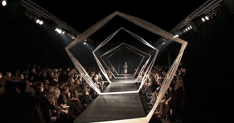 Πέθανε ξαφνικά γνωστός σχεδιαστής μόδας στα 39 του 