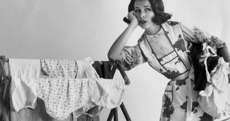 Πώς να σώσεις τα ρούχα που ξέβαψαν στο πλυντήριο. Έχεις δύο λύσεις
