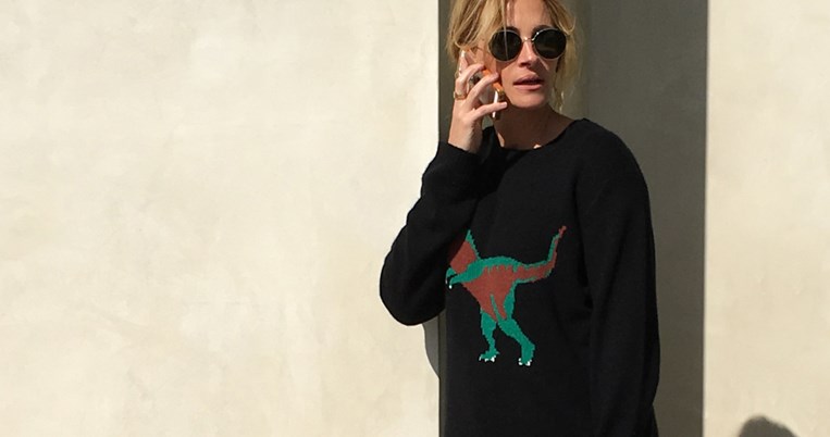 H Τζούλια Ρόμπερτς λατρεύει ένα συγκεκριμένο brand καλσόν 