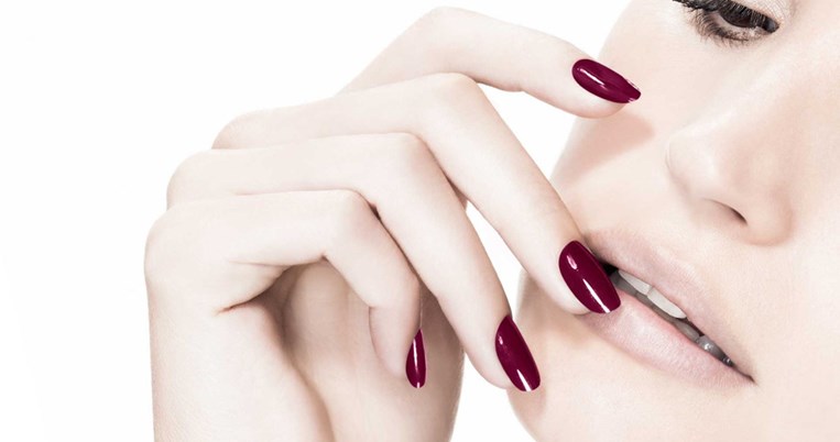 Πώς θα μείνει το βερνίκι στα νύχια σας για περισσότερο καιρό