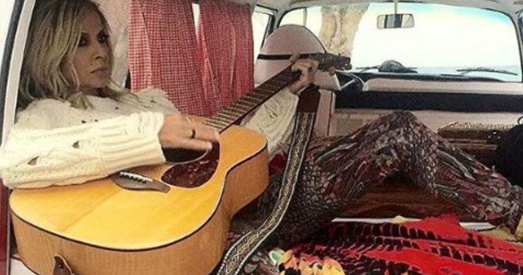 Αποκλειστικές φωτογραφίες από τα γυρίσματα του βίντεο κλιπ της Άννας Βίσση στα Χανιά