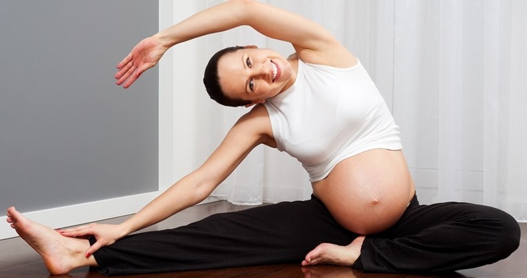 Είσαι έγκυος; Γιατί να χάσεις το pilates σου; Κάνε το 10λεπτο πρόγραμμα της Lynne Robbinson