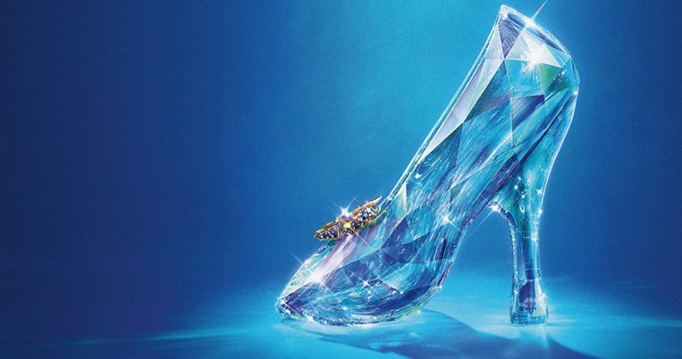 Στάθης Σαμαντάς: Αναλύοντας τα γυάλινα γοβάκια της Σταχτοπούτας