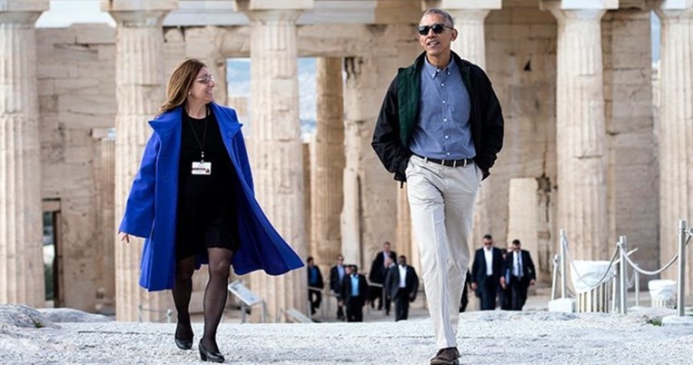 Ποια είναι η γυναίκα που ξενάγησε τον Ομπάμα στην Ακρόπολη