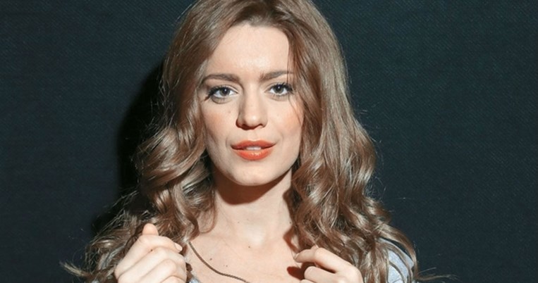 Θυμάστε την Τραϊάνα Ανανία από τους Συμμαθητές; Άλλαξε λουκ εντελώς