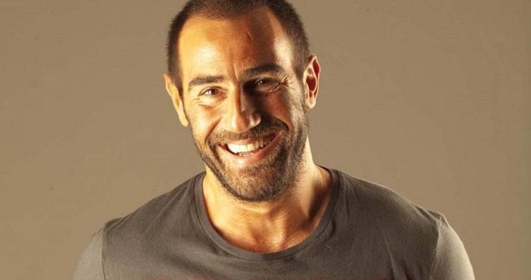  Ο Αντώνης Κανάκης έγινε μπαμπάς και βγαίνει «κινηματογραφικά» από το μαιευτήριο 