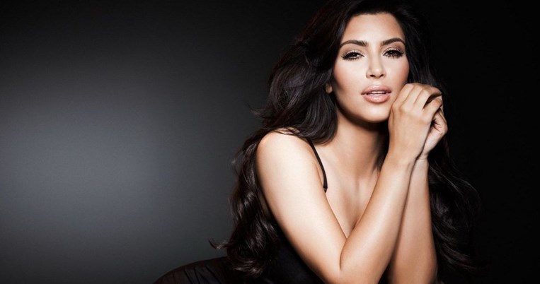 Έτσι ήταν η Kim Kardashian πριν υπογράψει συμβόλαιο με τον πλαστικό της χειρουργό