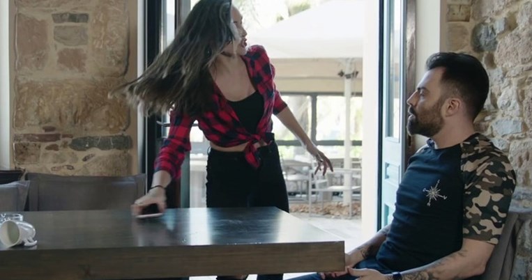 Αυτό είναι το ελληνικό videoclip με τα περισσότερα views στο ΥouΤube. Δεν υπάρχει σωτηρία