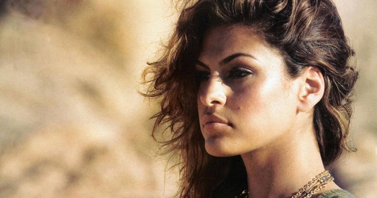 Το συγκινητικό μήνυμα συμπαράστασης της Eva Mendes για τον αδερφό της που δίνει μάχη με τον καρκίνο