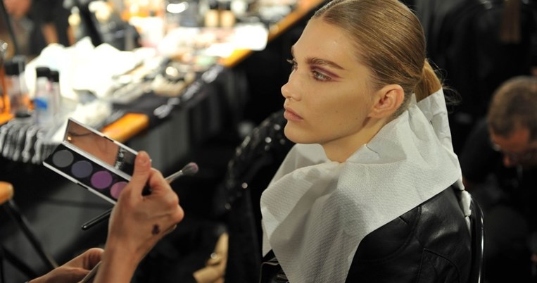 6 βήματα που ακολουθούν όσες ξέρουν να βάφονται πραγματικά σωστά