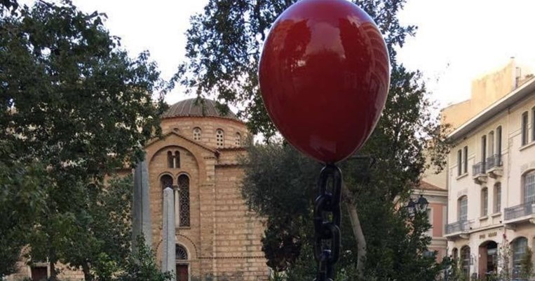 Το μνημείο του άγνωστου καλλιτέχνη της Αθήνας για το οποίο μιλάνε όλοι στο Facebook