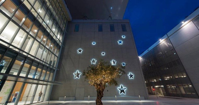 Το ωραιότερο Πρωτοχρονιάτικο ρεβεγιόν της Αθήνας είναι εντελώς δωρεάν. Ανακάλυψε που γίνεται