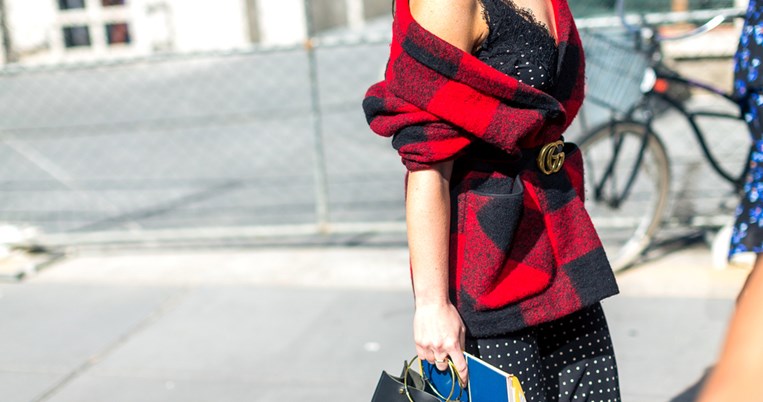 Αυτά είναι τα trend που όλες σταματήσαμε να φοράμε το 2016. Δε θα τα πάρουμε μαζί στο 2017