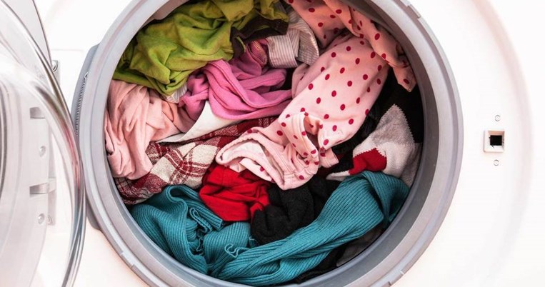 8 λάθη που κάνεις και καταστρέφεις τα ρούχα σου. Εσύ τα κάνεις; 