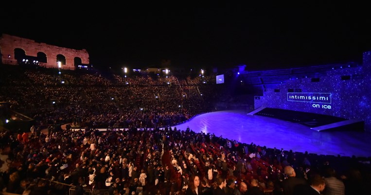Intimissimi On Ice: Μια μαγική βραδιά που έφερε τα Χριστούγεννα πιο γρήγορα