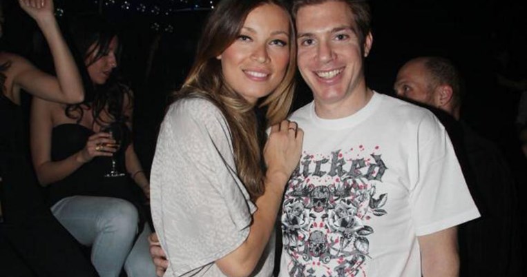 Χρουσαλά-Πατίστας, βόλτες στο Χόλιγουντ, selfies με τη Μαρία Μενούνος και αγιοβασίληδες