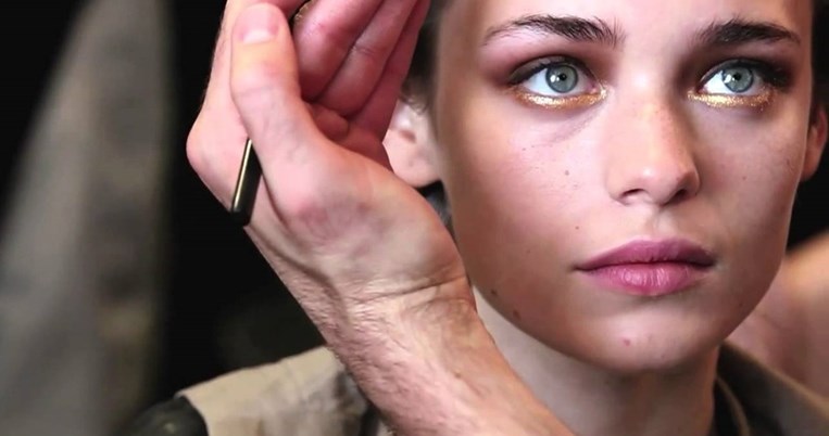 Αυτά αγαπήσαμε: Οι Skingurus κατέγραψαν τα 10 προϊόντα ομορφιάς που τις ενθουσίασαν το 2016 Part One