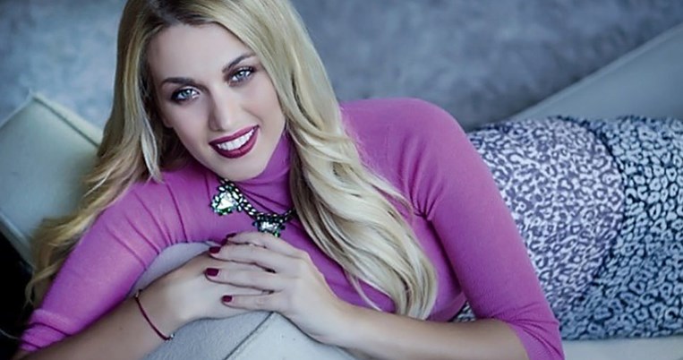 Η γκάφα της χρονιάς έγινε νωρίς. Η Κωνσταντίνα Σπυροπούλου πετάει on air την μεγαλύτερη κοτσάνα