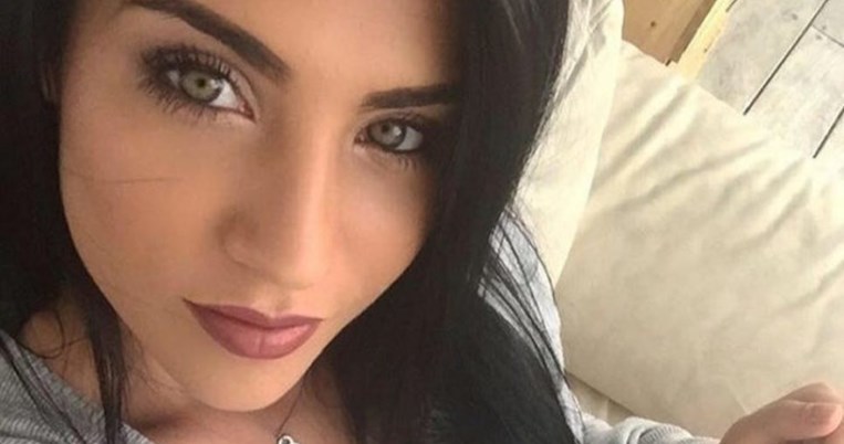 Εκεί στην Κρήτη παράγουν σέξι Κρητικές σε τρελούς ρυθμούς. Ιδού και η Έλλη Σπαντιδάκη