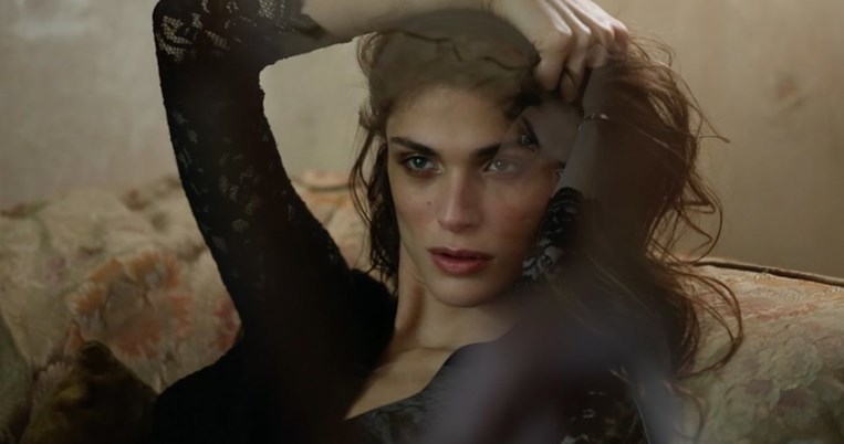 Ποιο χαρακτηριστικό είναι αυτό που ελκύει τους άνδρες στο πρόσωπο των γυναικών; 