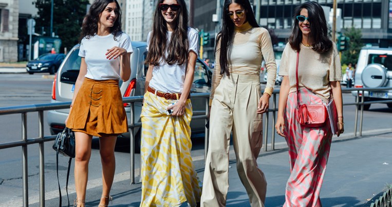 Πες το μου ότι θα ξαναγίνει μόδα αυτό το παπούτσι. Αρκετά δε μας ταλαιπώρησε στο παρελθόν;