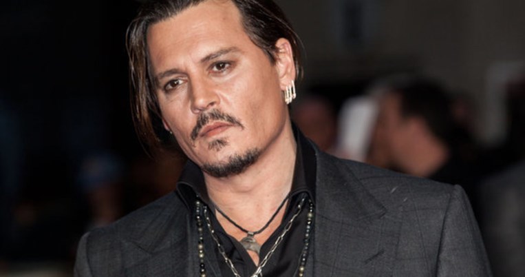 Άρχισαν οι περικοπές για τον Johnny Depp.Tι αναγκάστηκε να θυσιάσει λόγω των οικονομικών προβλημάτων