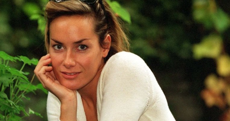 Νεκρή η βαφτιστήρα του πρίγκιπα Καρόλου. Ποια ήταν η Tara Palmer – Tomkinson;