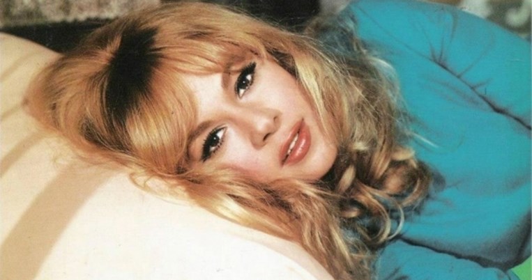 Ποιος ήταν ο άγνωστος έρωτας της Αλίκης Βουγιουκλάκη, Νίκος Μομφεράτος;