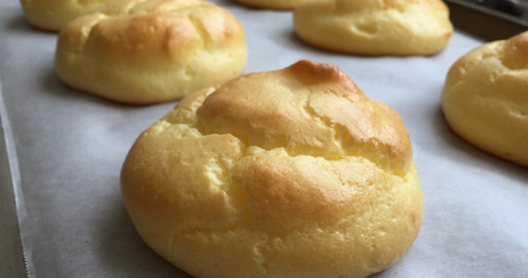 Cloud Bread: το ψωμί χωρίς γλουτένη που έχει δημιουργήσει χαμό σε όλο το διαδίκτυο