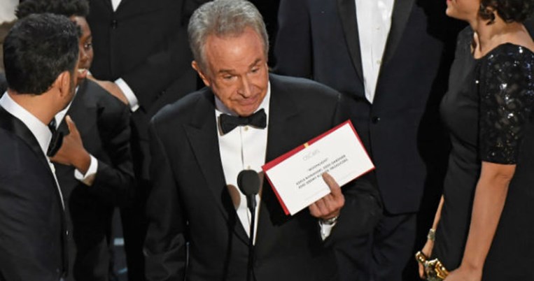 Ποιος φταίει τελικά για τη γκάφα στα Όσκαρ; Η Ακαδημία «δείχνει» δύο συγκεκριμένα άτομα