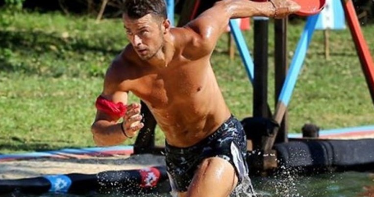 Μάθαμε πόσο κάνει το μαγιό του Γιώργου Αγγελόπουλου. Δεν το λες και φθηνό