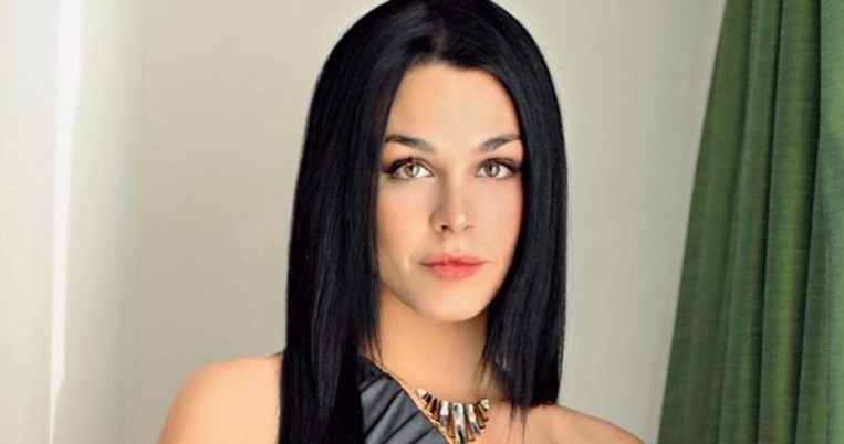 Ιωάννα Τριανταφυλλίδου: Απόλαυσε το πρώτο της μπάνιο σε παραλία στο Λος Άντζελες