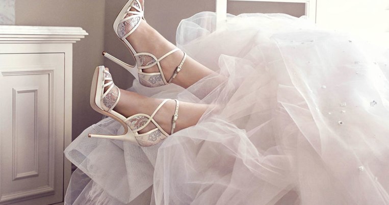 Wedding Αlert: Δείτε εδώ τη νέα νυφική συλλογή παπουτσιών Jimmy Choo
