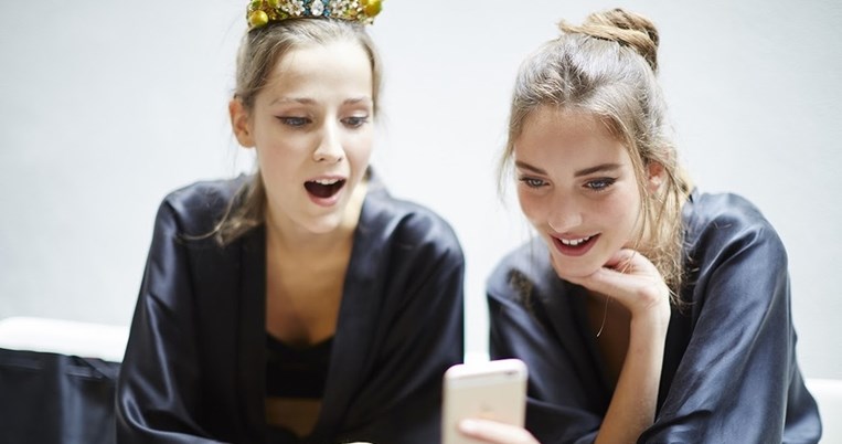 Ανοιξιάτικες εκπτώσεις έως 40% σε όλα τα προϊόντα ομορφιάς. Διαλέξαμε τα 10 πιο δελεαστικά