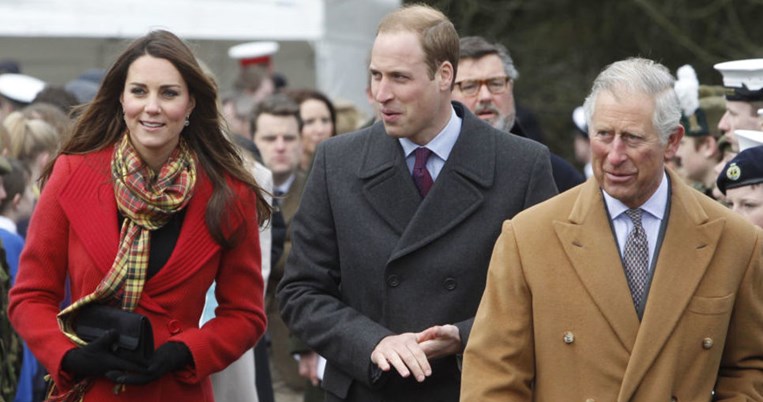 Γιατί τα «έχει πάρει» ο Κάρολος με την Κέιτ και τον Γουίλιαμ;  