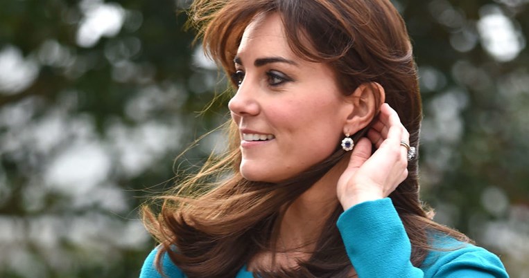 H Κate Middleton φοράει τα ίδια πάνινα sneakers που φοράς κι εσύ τις περισσότερες μέρες