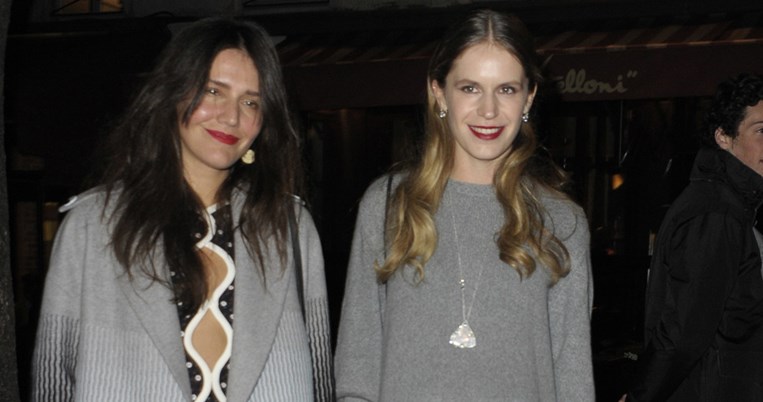 Η Ευγενία Νιάρχου έλαμψε στην πρώτη σειρά του show του Giambattista Valli στο Παρίσι