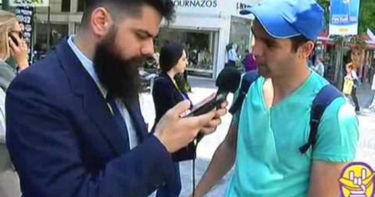 Ερωτήσεις πανελλαδικών στους δρόμους της Αθήνας. Εσύ τι θυμάσαι από τότε;
