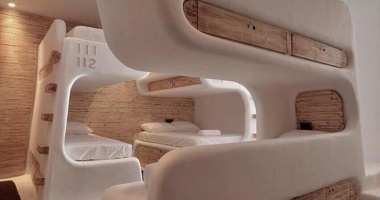 Το ολόφρεσκο boutique hostel στη Μύκονο που μοιάζει βγαλμένο από το μέλλον 