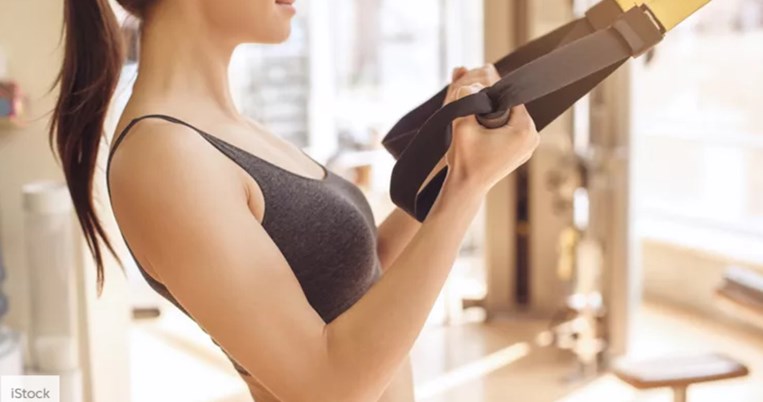 Έχεις μεγάλο στήθος και σε ενοχλεί; Το workout που θα σε βοηθήσει να απαλλαγείς από το περιττό λίπος