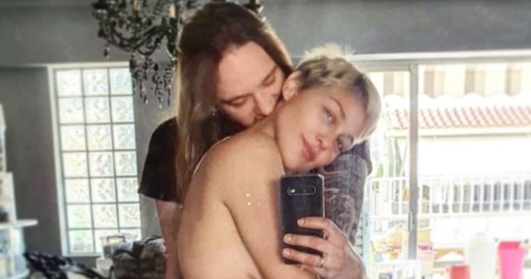 Πηνελόπη Αναστασοπούλου - Φώτης Μπερνάντο | Μετακόμισαν σε νέο σπίτι - Η ανακοίνωση στο Instagram