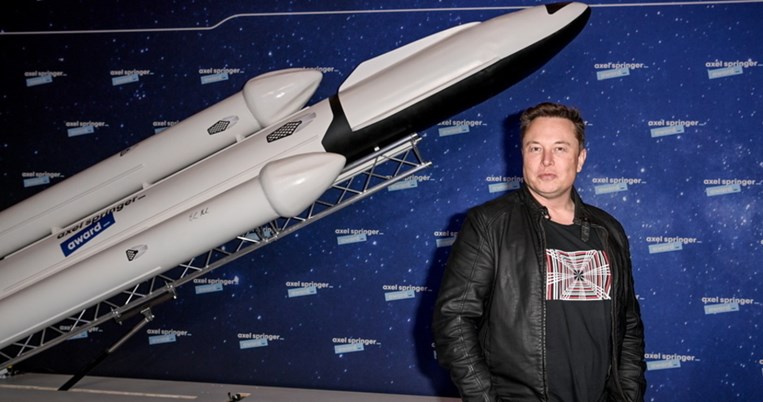 Η σχεδόν κινηματογραφική ζωή του Elon Musk