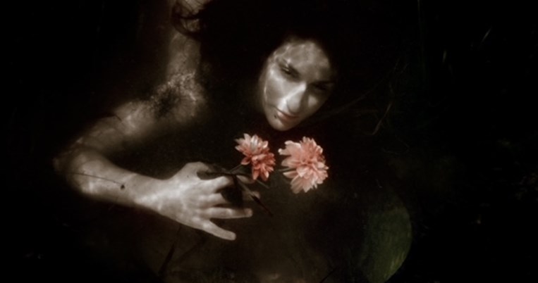 Η ΔΛ Gallery παρουσιάζει την Ατομική ‘Εκθεση Υποβρύχιας Φωτογραφίας “Silence”