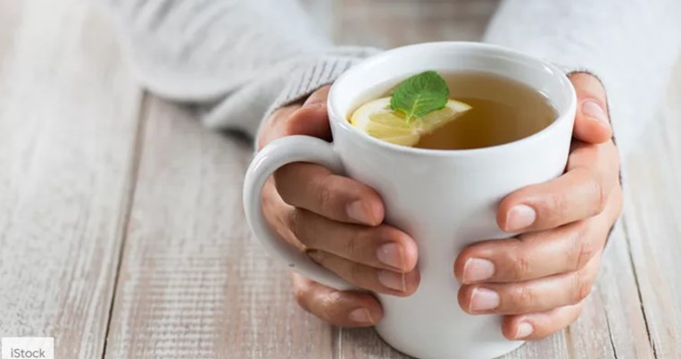 Πράσινο τσάι με λεμόνι: 10 κορυφαία οφέλη για την υγεία από την κατανάλωσή του