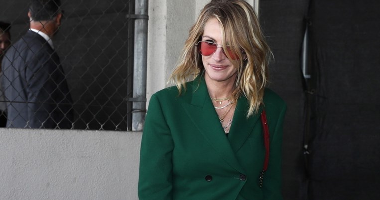 Look No Further | Αυτές είναι οι 10 καλύτερες κρέμες προσώπου για γυναίκες άνω των 50