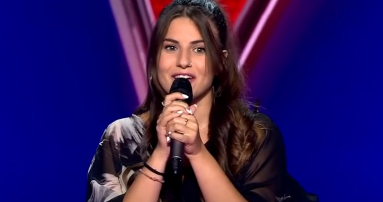 Στο ελληνικό «The Voice» παίκτρια τραγούδησε στην νοηματική γλώσσα